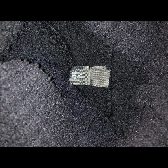 Fuzzy black and white turtleneck - Picture 2 of 3